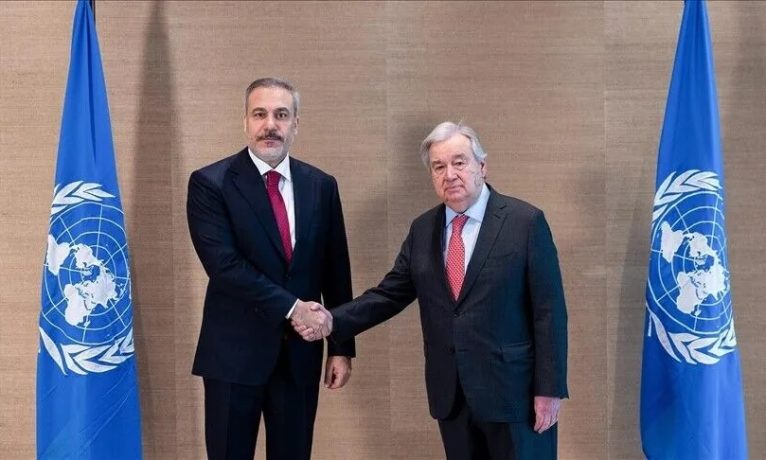 Guterres Kıbrıs’a gelmeden saatler önce Fidan’la görüştü
