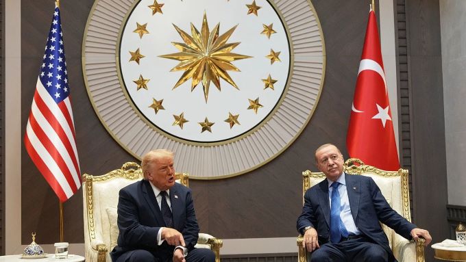 Trump’tan Erdoğan’a CAATSA sözü: “Yaptırımları kaldıracağız, vakti geldi”
