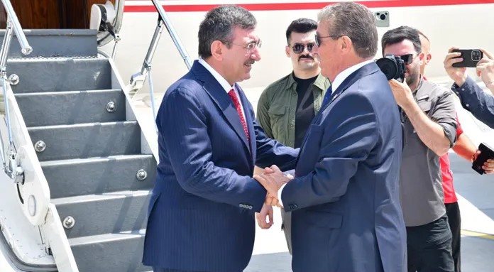 Cevdet Yılmaz adada