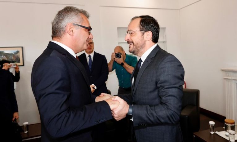 Erhürman ile Hristodulidis’in yeni görüşmesi için temaslar başladı