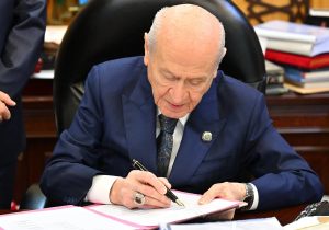 Bahçeli: “Öcalan umut hakkına, Ahmetler görevine, Demirtaş evine kavuşmalı”