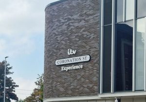 İngiliz kanalı ITV, “Kıbrıs’ın Türk ve Rum tarafı” ifadesi nedeniyle özür diledi