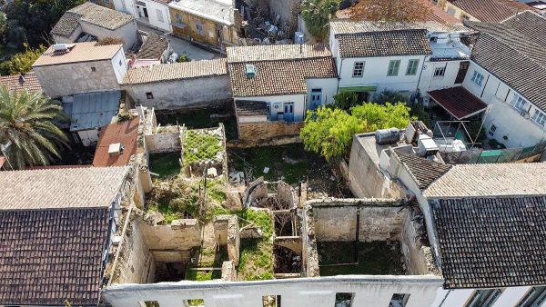 Güney tartışıyor: Kıbrıs’ta konut krizi büyürken 30 bin bina boş bekliyor