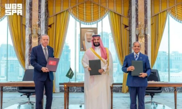 Mısır’ın Mekke Paktı’na katılmasını Güney Kıbrıs ve Yunanistan mı engelliyor?
