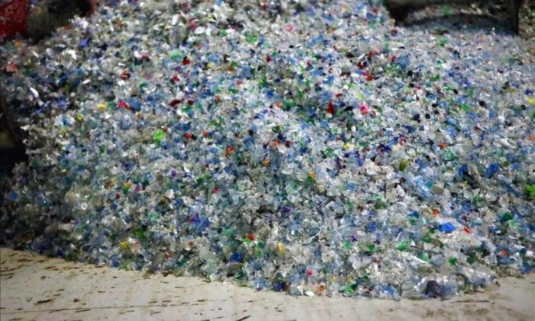 Britanya’nın plastik çöpü Türkiye’yi zehirliyor: Bir yılda 140 bin ton plastik atık; su kaynaklarında yüksek düzeyde mikroplastik tespit edildi