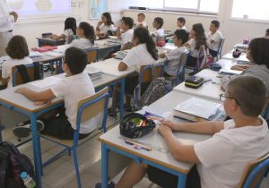 ⁠AB raporu Kıbrıs’taki eğitim krizini ortaya koydu: Öğrencilerin yarısından fazlası temel becerilerde yetersiz