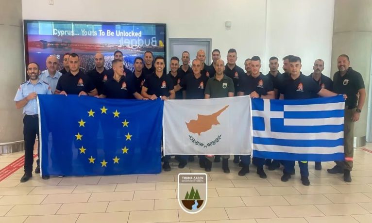 Yunanistan’dan 21 kişilik yangın ekibi Kıbrıs’a konuşlandırıldı