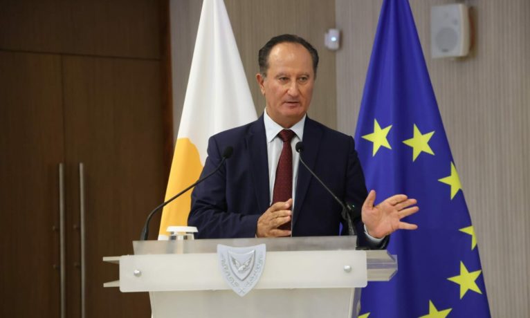 Hellim için alarm: 610,9 milyon euroluk yeniden yapılanma planı