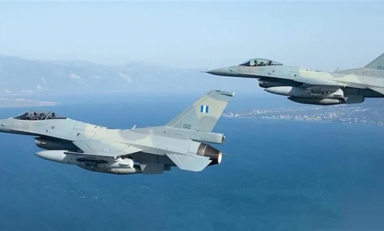 Yunan F-16’ları ve savaş gemisi Kıbrıs’ta kalıcı hale geldi