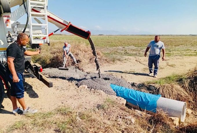 Kurudere’de çiftçilerin tarla yollarına altyapı çalışması