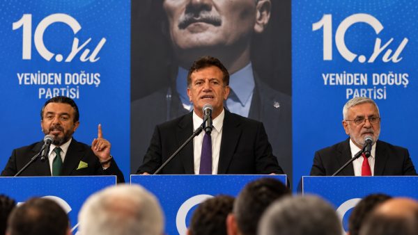 YDP 10’uncu yılında seçim startı verdi: Arıklı “En az 15 milletvekili”; AKP’li Metiner YDP için sahaya indi: “6 Aralık’ta oy kullanacağım”