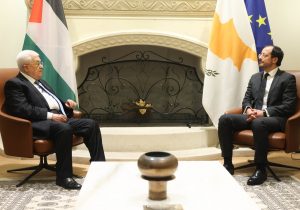Güney basını: Abbas’ın Kıbrıs ziyareti Türkiye’ye ve iç muhalefete mesaj