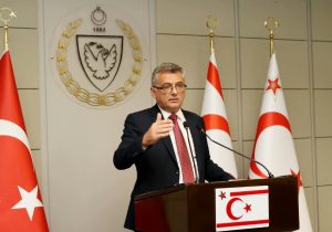 Erhürman Ankara’da Kıbrıs sorununu anlatacak