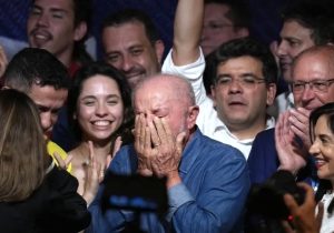 Brezilya’da Lula yeniden kazandı: Trump’a yakın Bolsonaro’yu 4,4 milyon oy farkla geçti