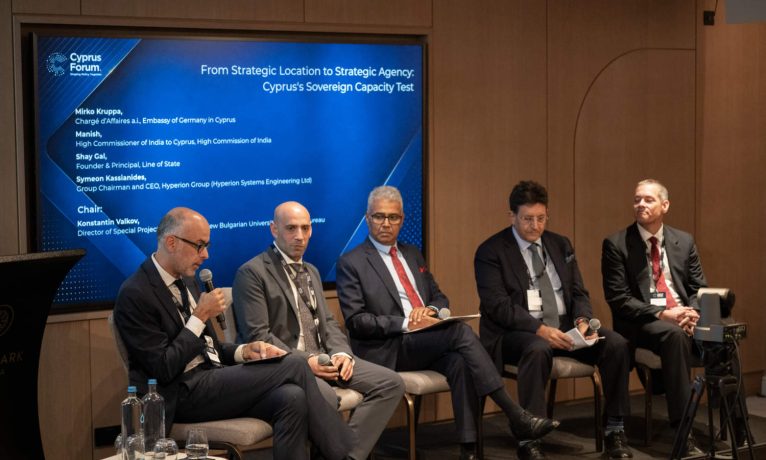 Diplomatlar: Kıbrıs sorununun çözümü adanın stratejik rolünü güçlendirir