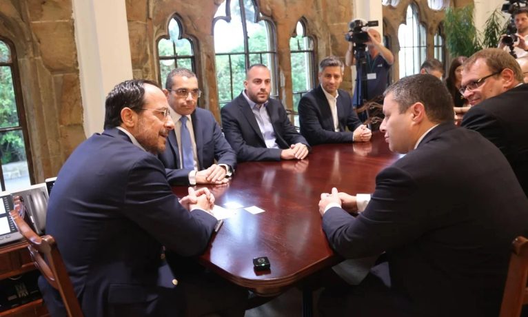 Cyprus Mail yazdı I Kıbrıs–İsrail ittifakı derinleşiyor: Ada bir askeri üsse mi dönüşüyor?