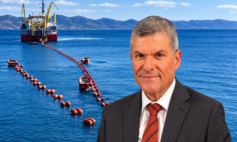 Eski Enerji Bakanı: “Türkiye Kıbrıs’ı enerji açısından izole etmek istiyor”