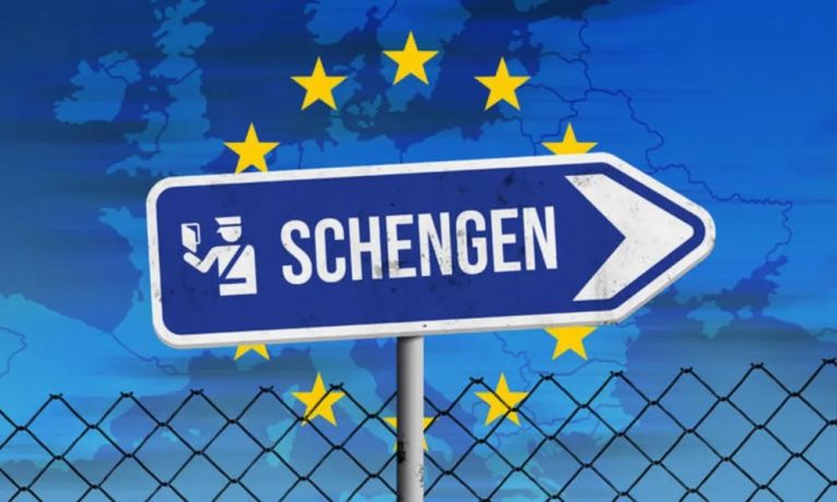 Schengen üyeliğini Yeşil Hat ve İngiliz üsleri zorluyor