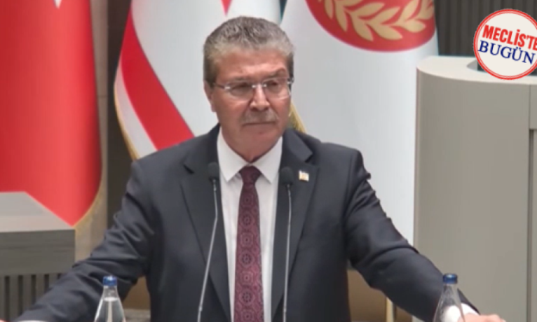 Üstel arsa dağıtımlarını savundu, İncirli yanıt verdi: “Bazı insanların kuradan bile haberi olmadığını da biliyoruz”